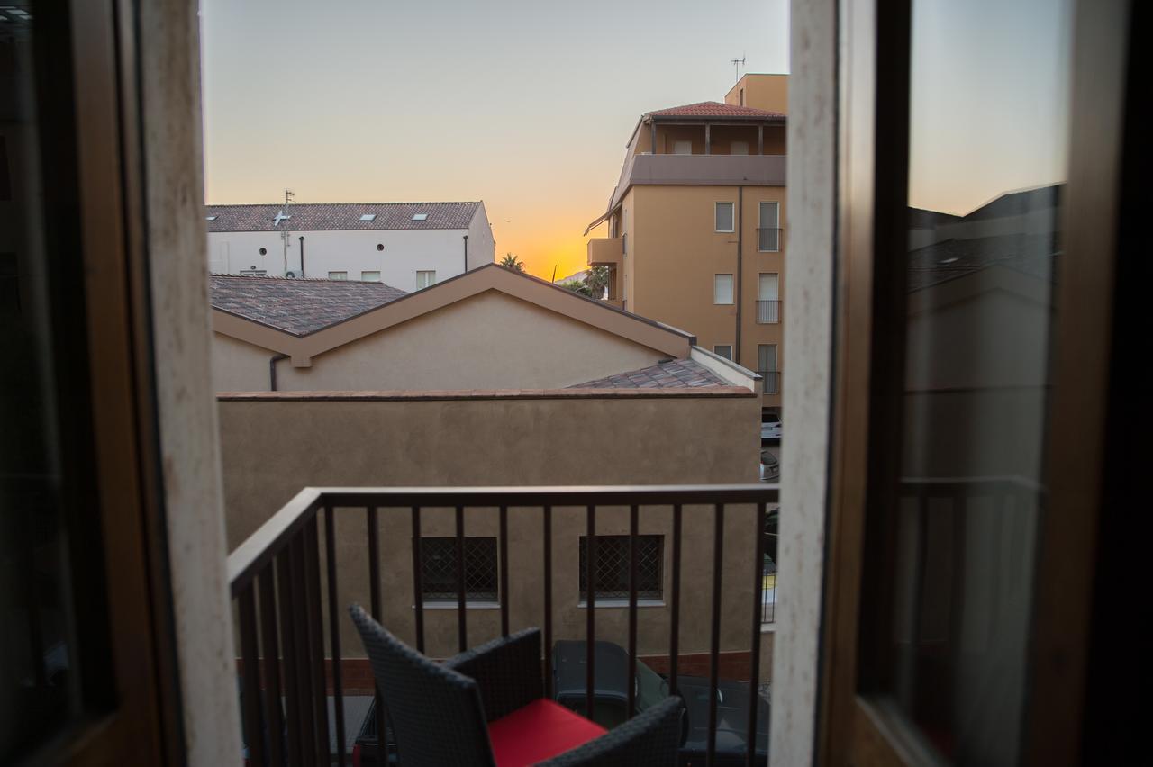 Acqua Azzurra Bed & Breakfast Алгеро Екстериор снимка
